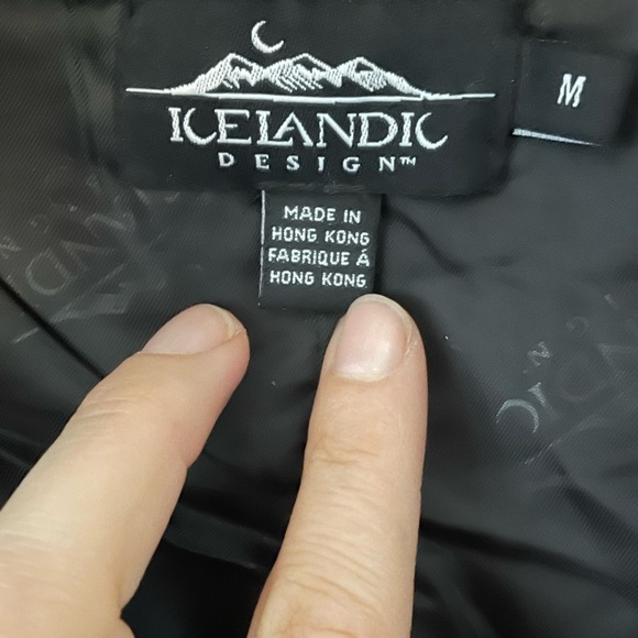 Vintage Icelandic Design Zip Up Snowflake Sweater - Picture 10 of 13